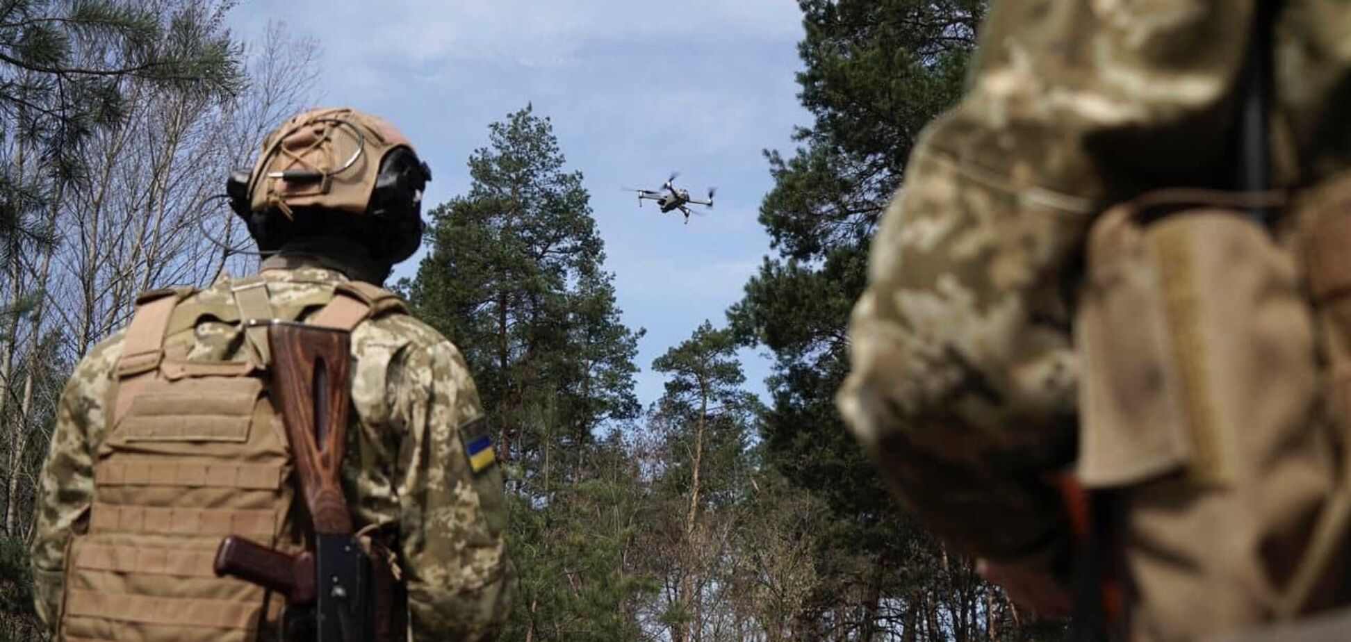 Від їхньої майстерності залежить захист піхоти: в ДПСУ показали роботу прикордонної аеророзвідки. Відео