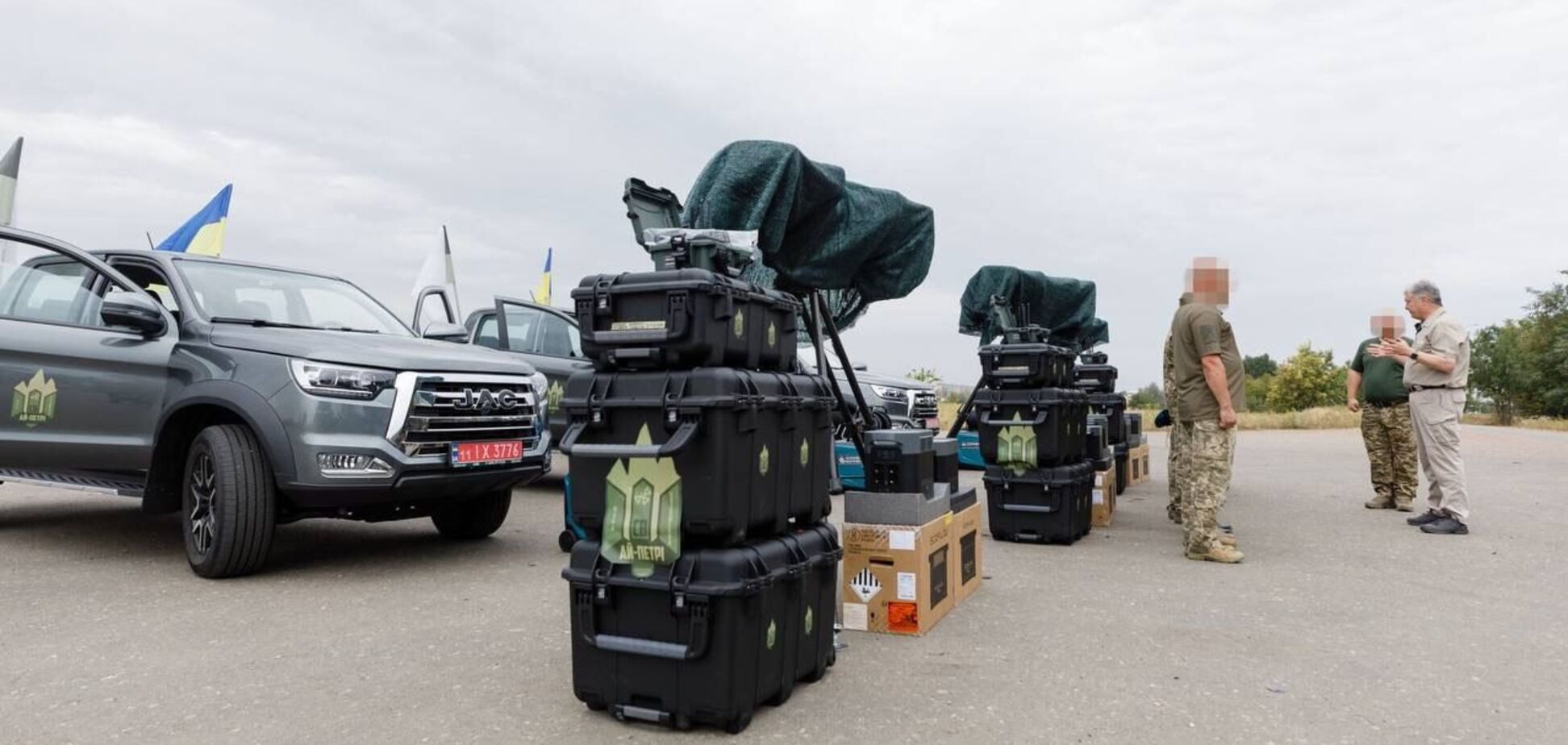 Порошенко передал морпехам три комплекса 'Ай-Петри' для защиты Юга от российских БПЛА