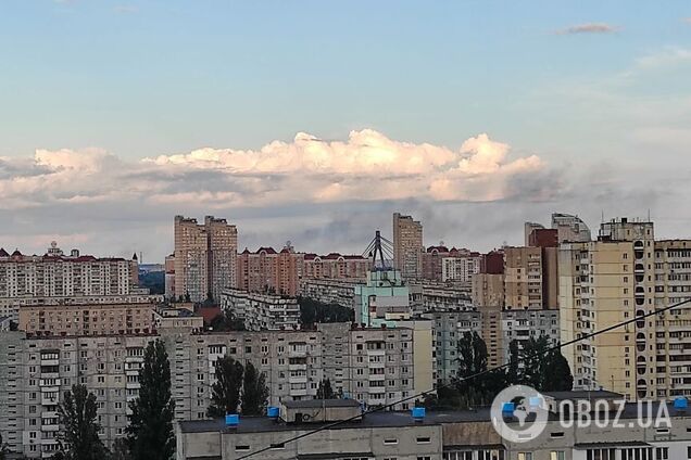 В Троещине в Киеве разгорелся масштабный пожар: что известно. Фото и видео