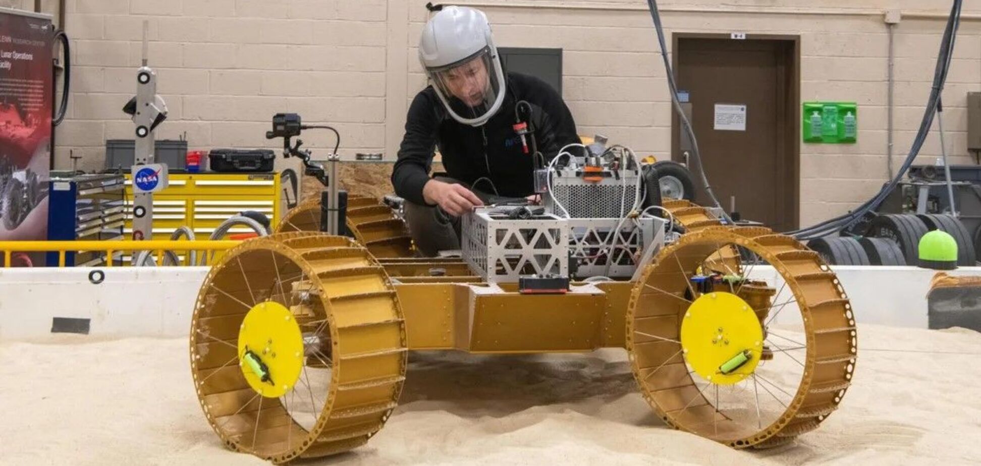 Найкращий робот для пошуку води на Місяці може не полетіти в космос: NASA заявило про брак фінансування