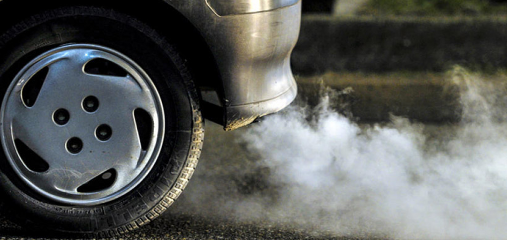 На Волыни в автомобиле возле ресторана нашли мертвую женщину: детали трагедии