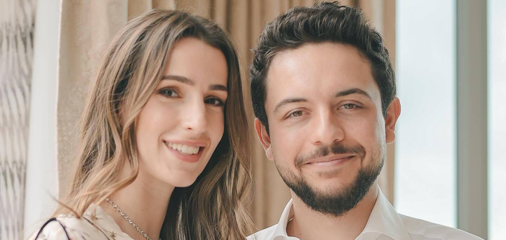 Принцеса Йорданії Раджва вперше з'явилася на публіці після народження дитини. Фото щасливої сім'ї