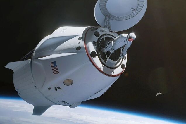Астронавты SpaceX Polaris Dawn совершили исторический первый частный выход в открытый космос