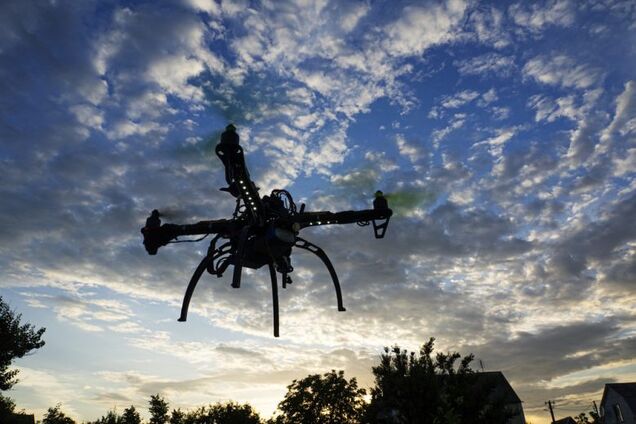 Окупанти скинули вибухівку з дронів на Херсонщині: є постраждалі