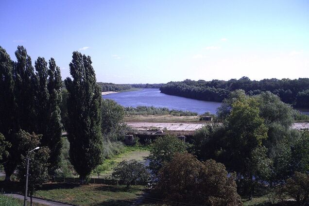 Забруднена вода з Десни вже дісталася Київщини