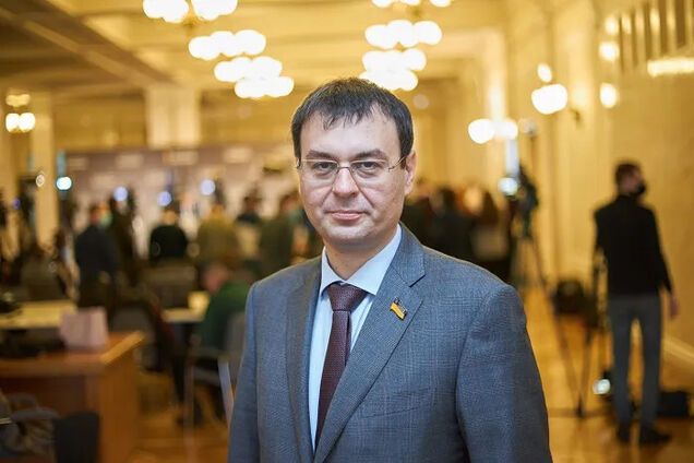 Гетманцев заявив про мільярдні втрати через тіньові схеми у фудритейлі