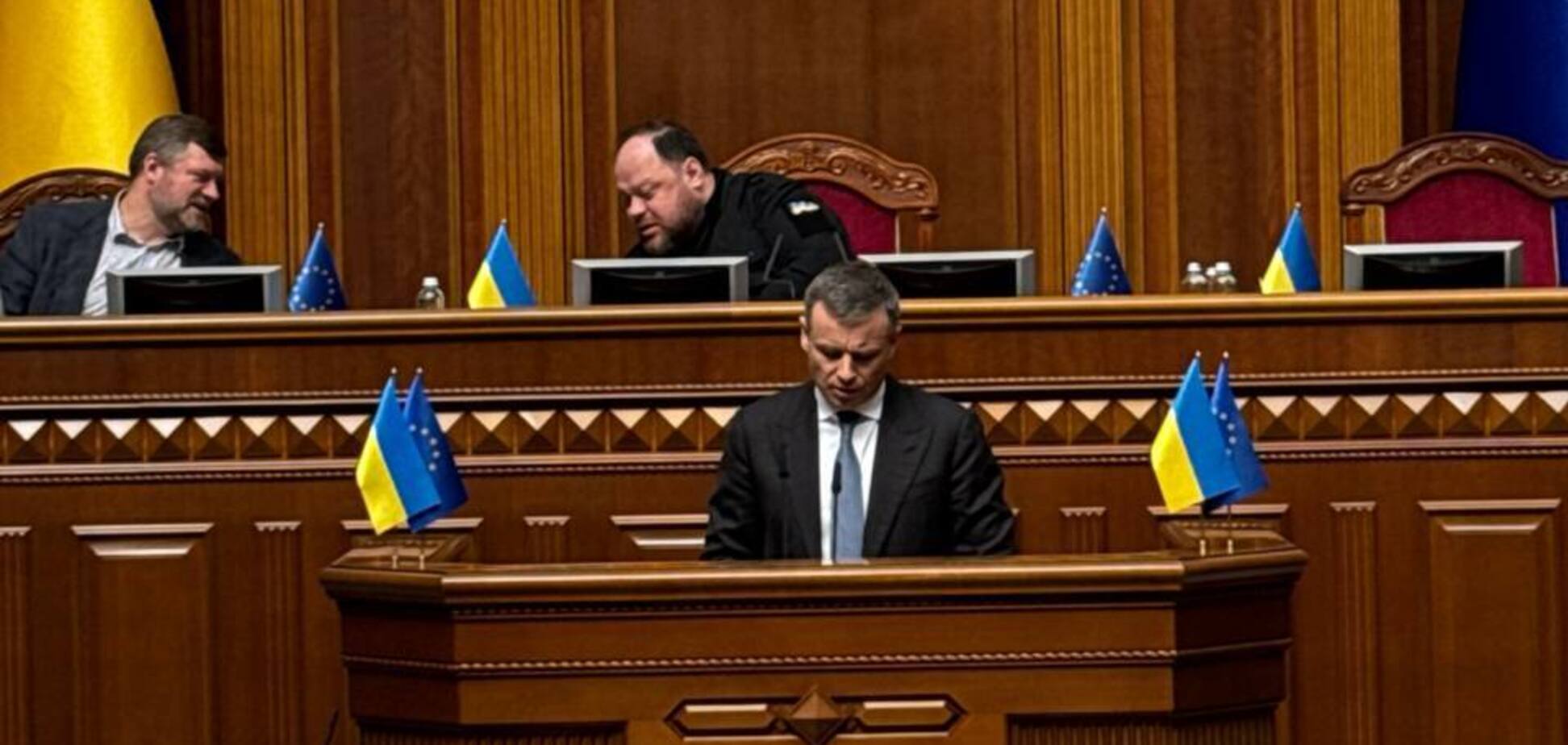 Нардепы сделали шаг к принятию бюджета-2025: что будет с долларом, пенсиями и зарплатами