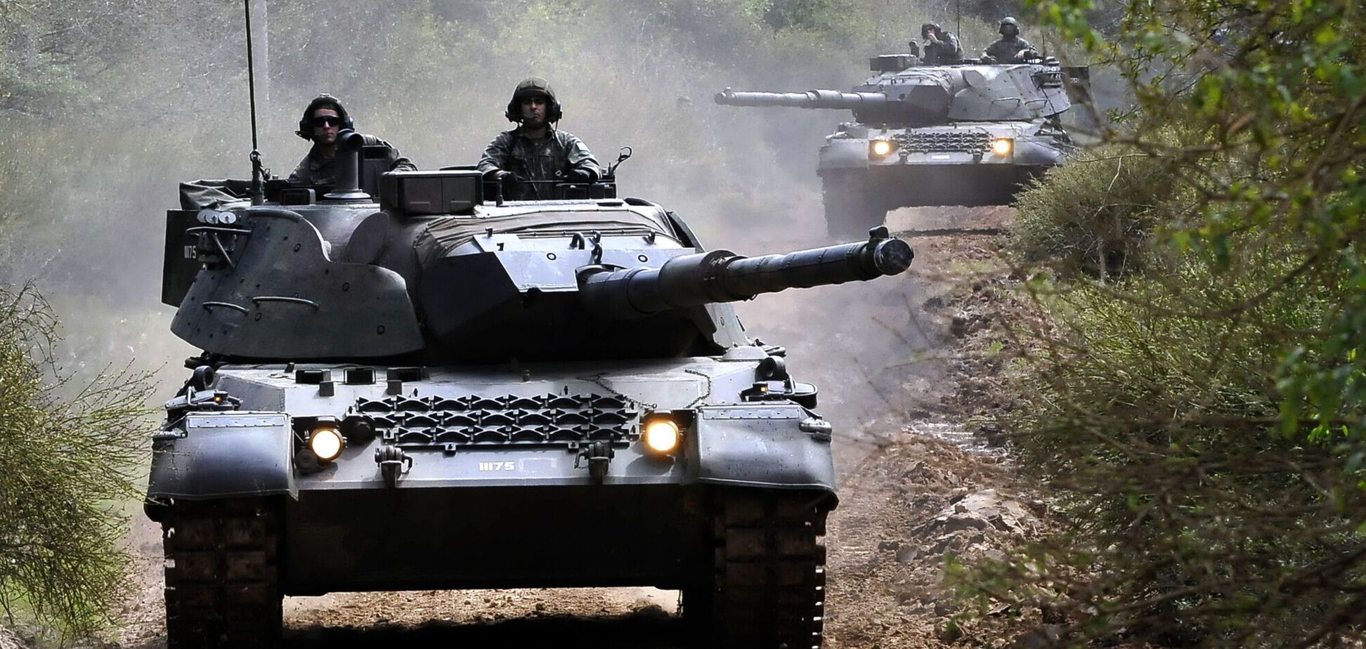 ЗСУ випробовують на смузі перешкод танки Leopard 1A5. Відео