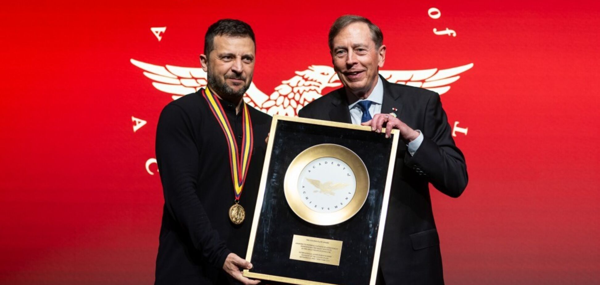 'У нас не так много времени': Зеленский получил награду Американской академии достижений и объяснил, почему Россию нужно остановить