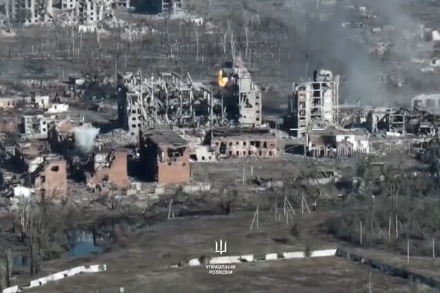 Бійці ГУР звільнили Вовчанський агрегатний завод на Харківщині. Відео