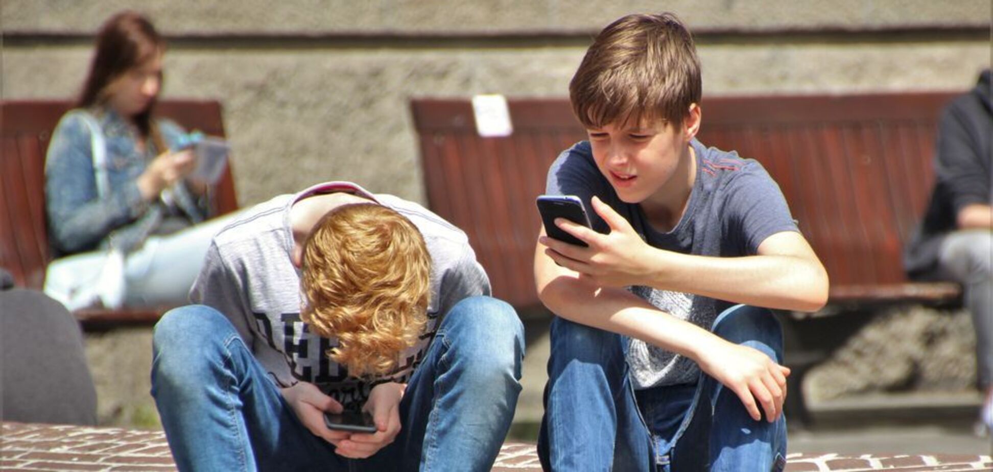 Дети не должны слушаться родителей: Дмитрий Карпачев объяснил, как защитить подростков от влияния улицы