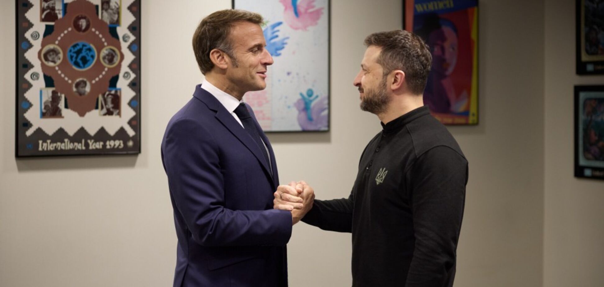 Обговорили посилення української ППО: Зеленський зустрівся з Макроном у Нью-Йорку. Фото і відео