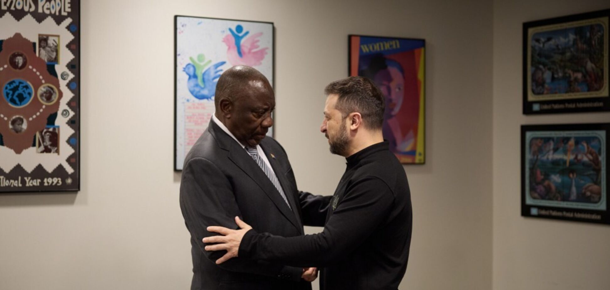 Обговорили підготовку до другого Саміту миру: Зеленський зустрівся з президентом ПАР Рамафосою. Фото і відео