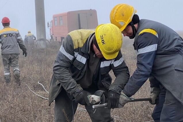 За сутки энергетики ДТЭК вернули свет в дома жителей 124 населенных пункта после вражеских атак