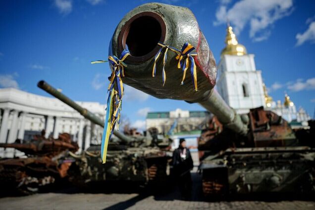 Не можна домовитися з тим, хто прийшов тебе вбити, або Ще раз про 'червоні лінії'
