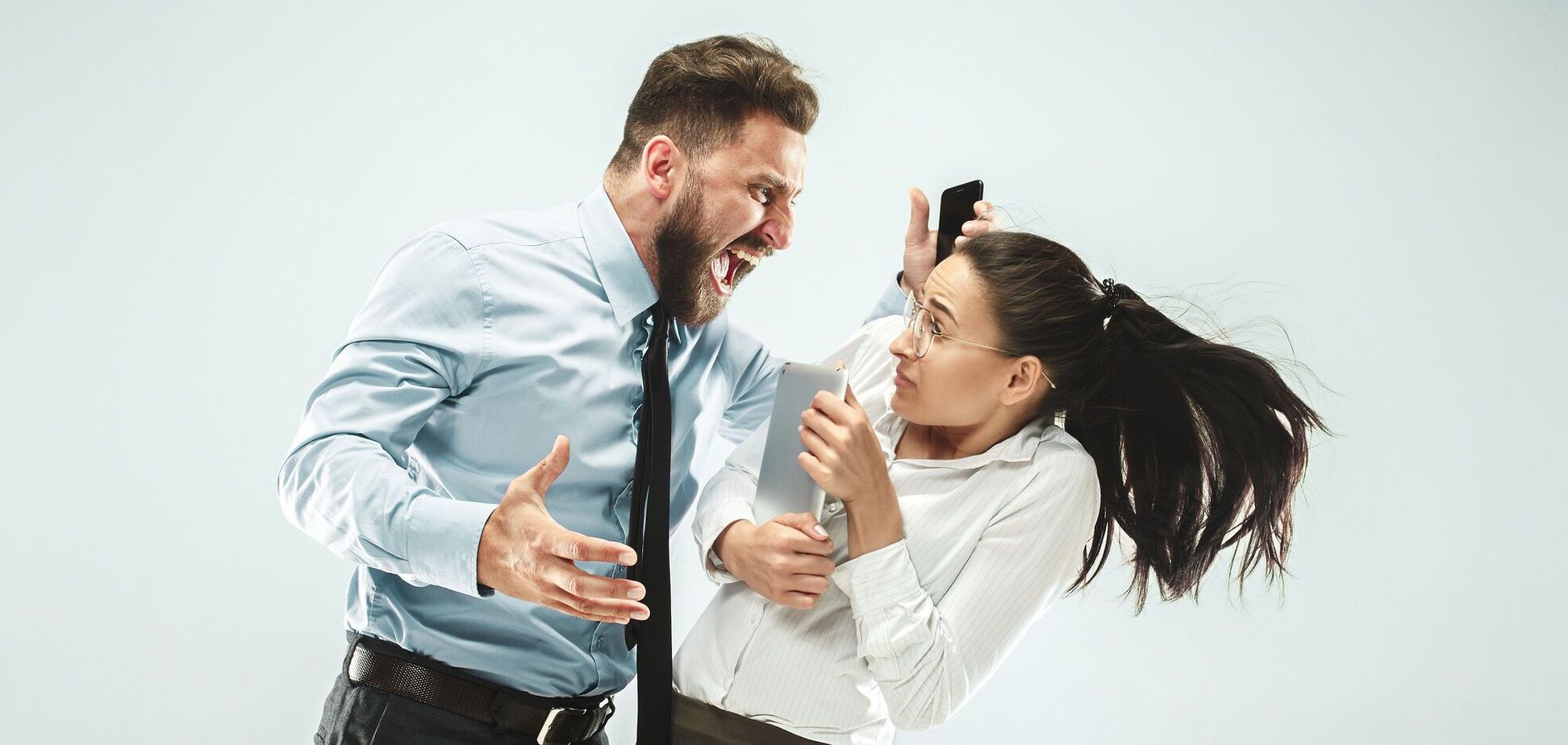 Почему не стоит давать пощечину: неврологи обнаружили серьезную опасность для здоровья. Результаты исследования