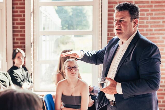 Скільки біженців з України знайшли роботу в Німеччині та які існують перешкоди: статистика