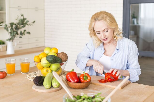 Як схуднути після 50: 12 суперпродуктів для здорового тіла і довголіття
