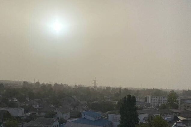 Часть Украины накрыла пылевая буря: какие области в опасности. Видео