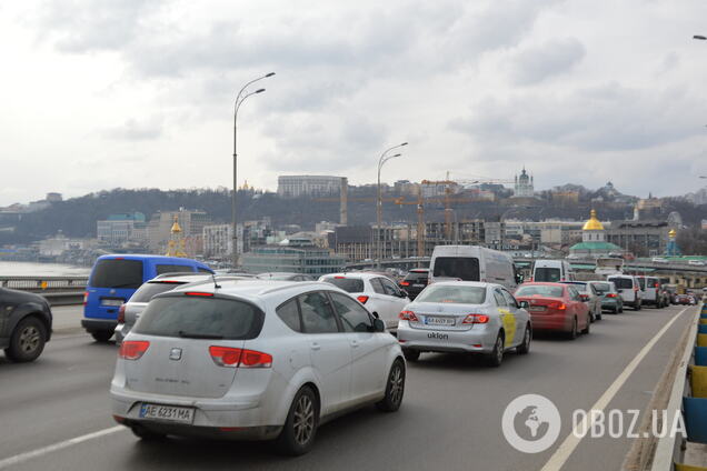 В Киеве утром возникли многочисленные пробки