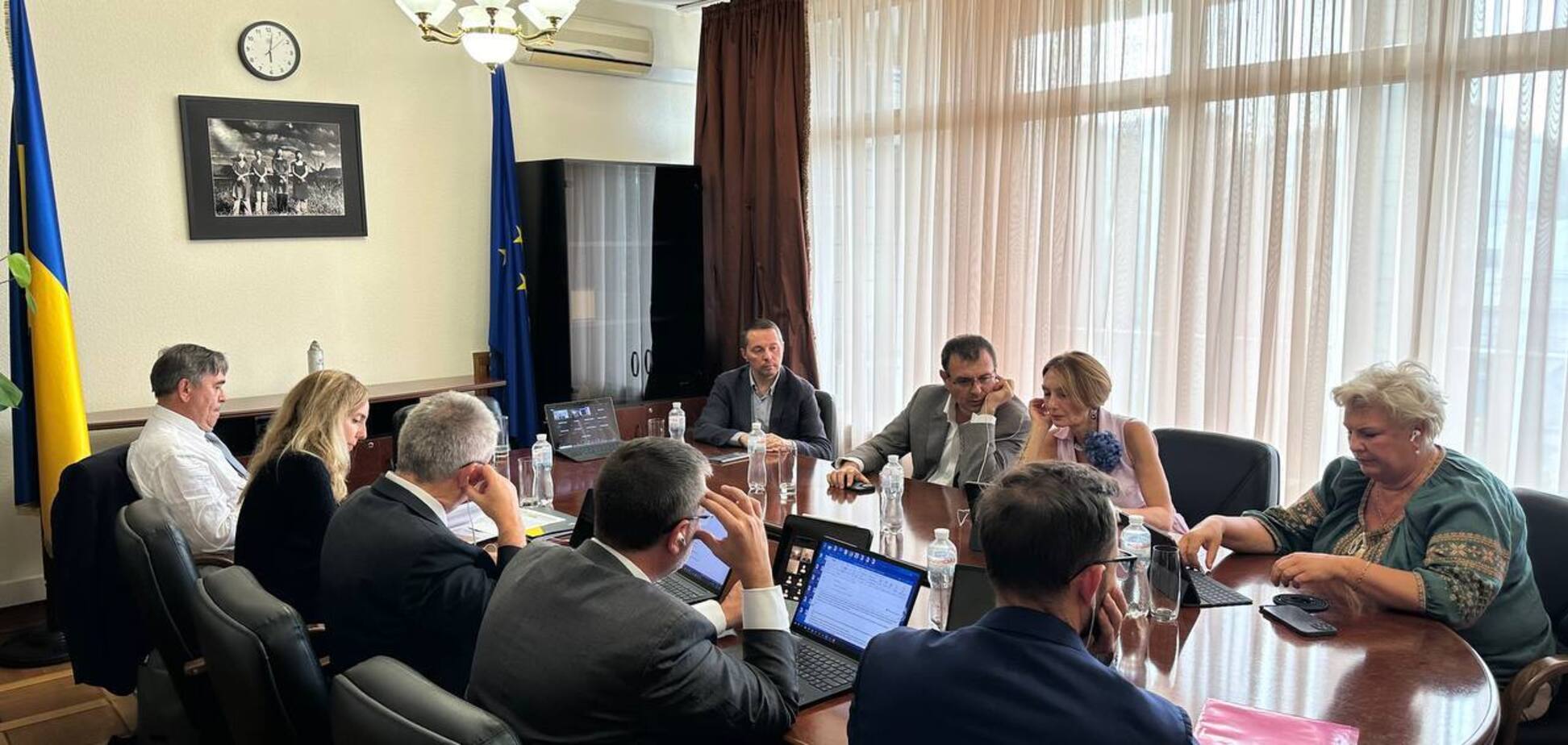 МВФ предлагает Украине увеличить ставку НДС