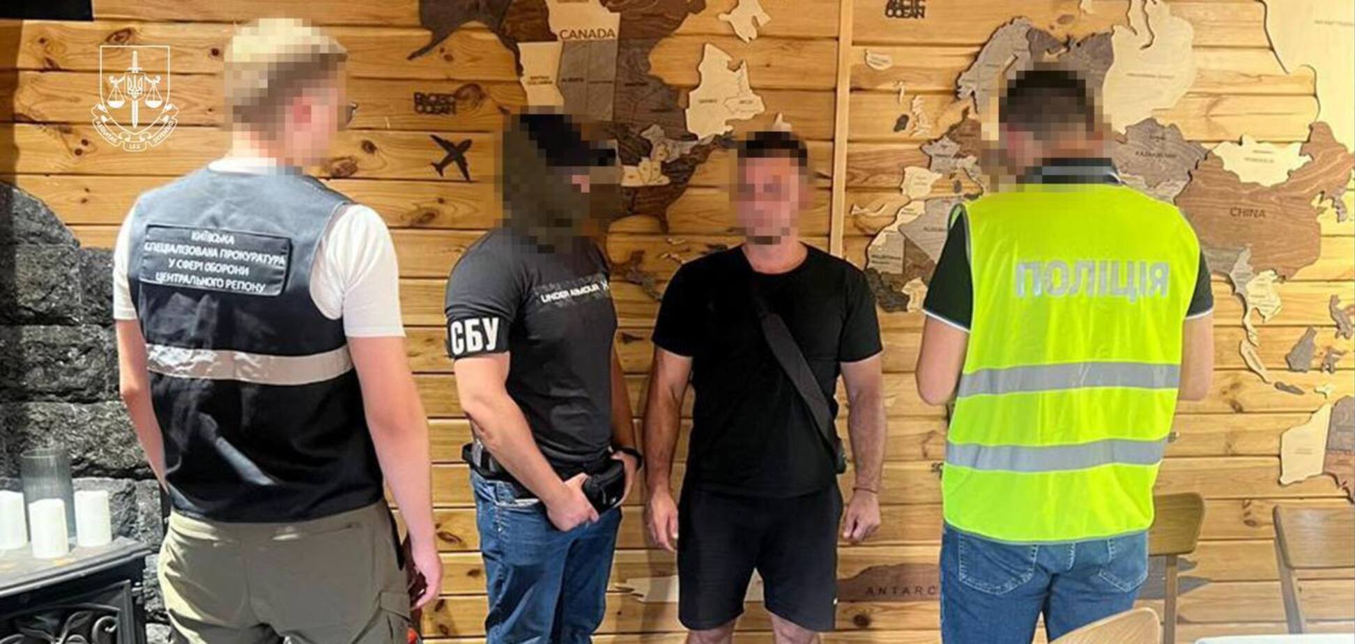 Требовали взятки за начисление соцвыплат раненым воинам: чиновника Минобороны и его подельников задержали 'на горячем'. Фото