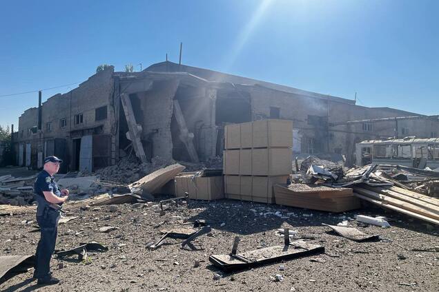 В Киеве произошел взрыв на автотранспортном предприятии: есть погибшие. Фото и видео