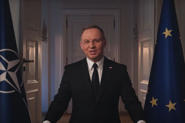 Дуда в новогоднем обращении рассказал, чем должна завершиться война в Украине, и напомнил о безопасности Европы. Видео