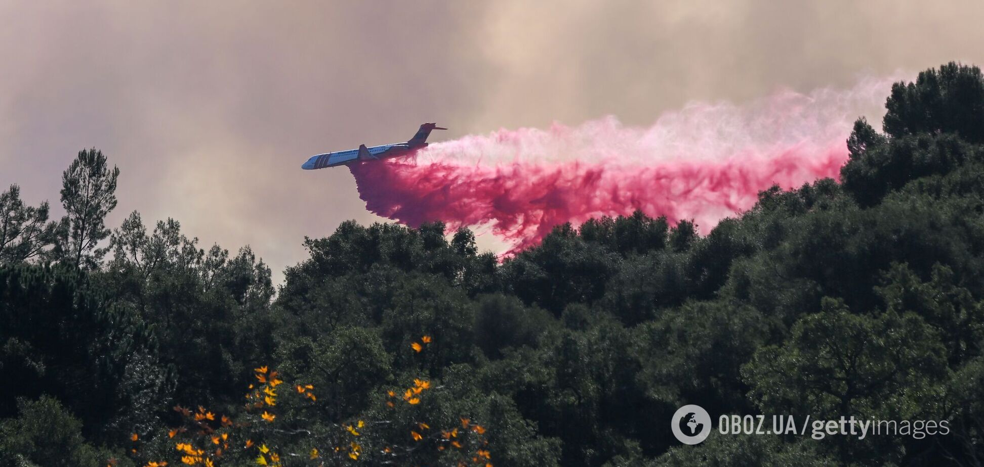У Каліфорнії продовжують вирувати лісові пожежі: повідомляють про 11 загиблих внаслідок стихії. Фото й відео
