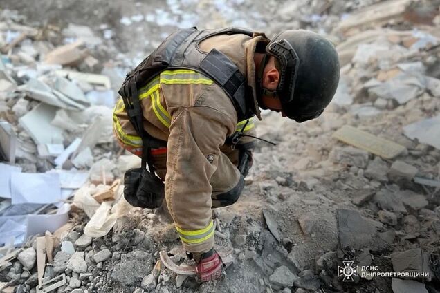 Я був на місці ворожого ракетного удару, коли кількість загиблих сягнула 46: до 'повномасштабки' ми такого ніколи не бачили. Історія рятувальника з Дніпра Ігоря  