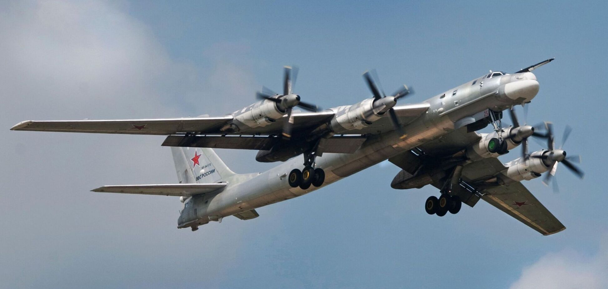 Росія вперше після 'Павутини' повернула літаки в зону ураження Сил оборони – аналіз