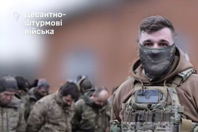 Украинские десантники взяли в плен 27 военнослужащих врага на Курщине. Видео
