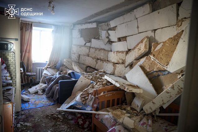 В Одесі у багатоповерхівці загорілась пральна машина: постраждала дитина. Фото