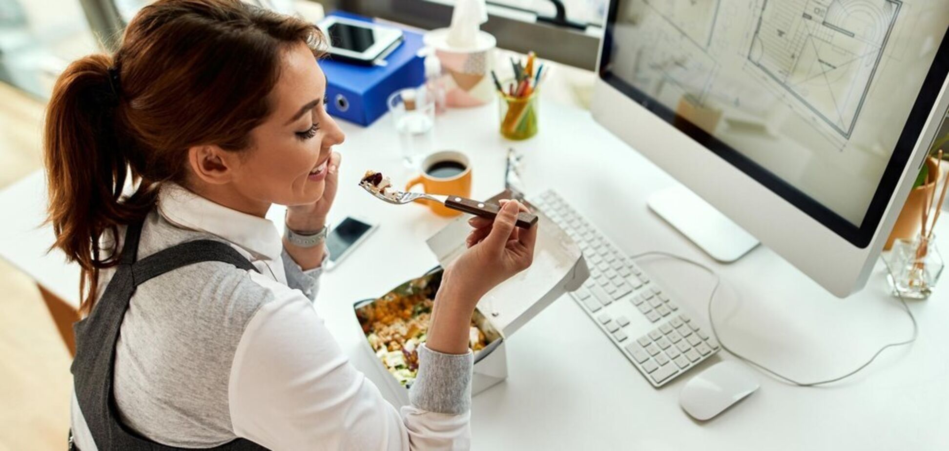 Перерва на їжу за робочим столом: особливості для фізичного та психологічного здоров'я