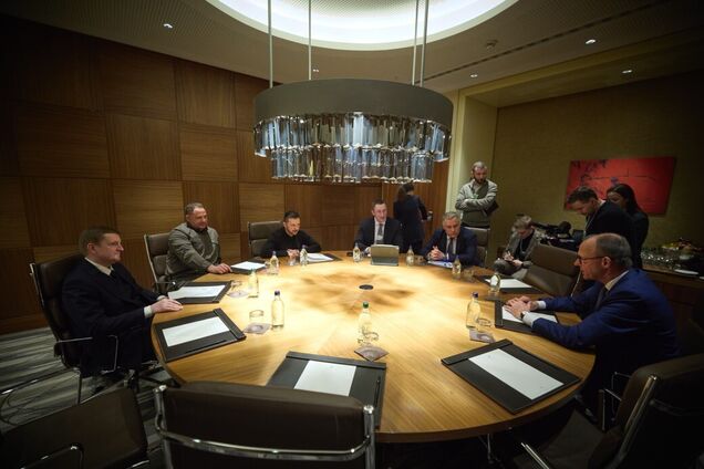 Зеленский обсудил с Мерцем приближение справедливого мира для Украины и глобальные вызовы. Видео