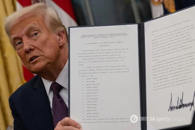 Суд отсрочил запрет Трампа выделять гранты за границей