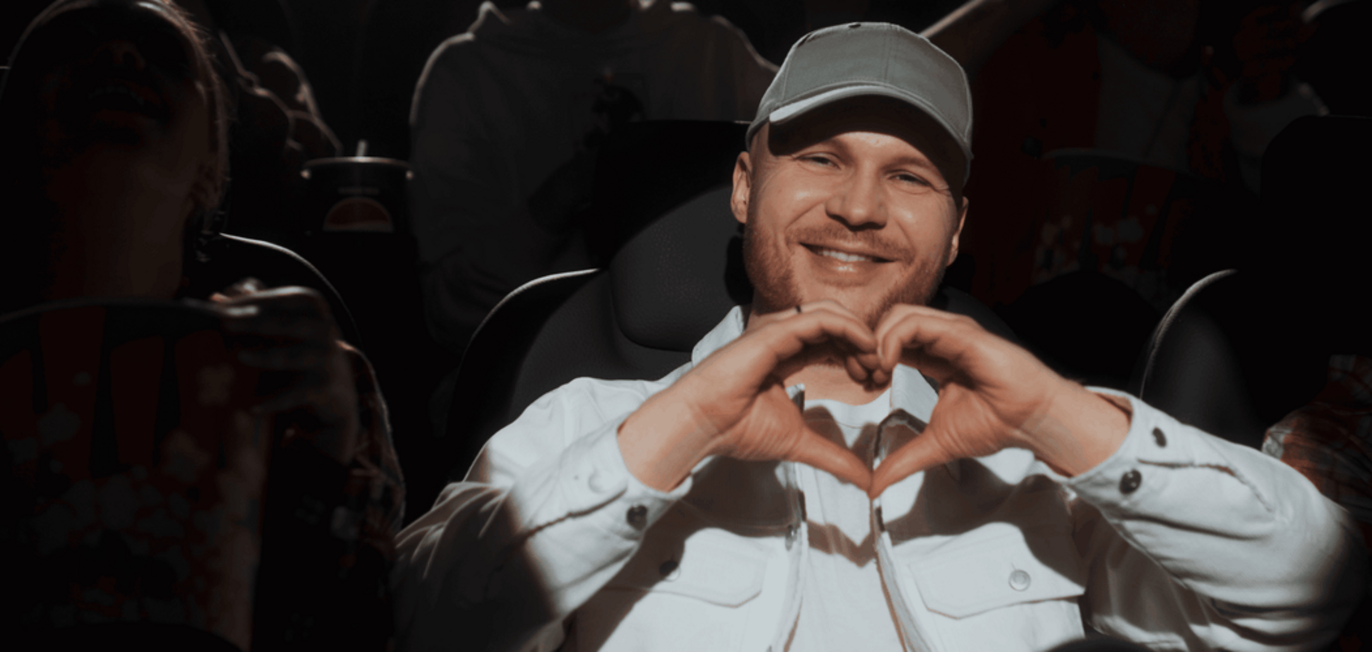 Возвращение легендарного хита: Vlad Darwin выпустил видео на обновленную версию 'Три сестры'