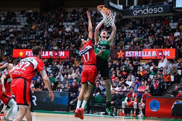 Украинцы за границей: Михайлюк набрал 16 очков против 'Мемфиса', у Пустового лучший матч сезона