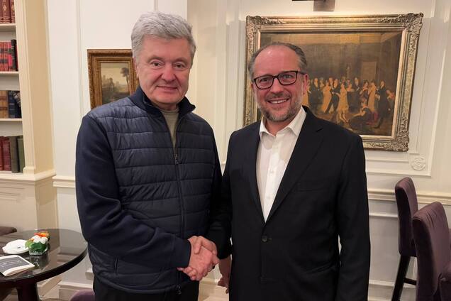 Порошенко зустрівся із очільником МЗС Австрії: про що говорили