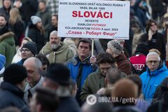 'Правительства паразитировали на сложившемся до них благоустройстве': дипломат объяснил природу массовых протестов в Словакии и Сербии. Видео