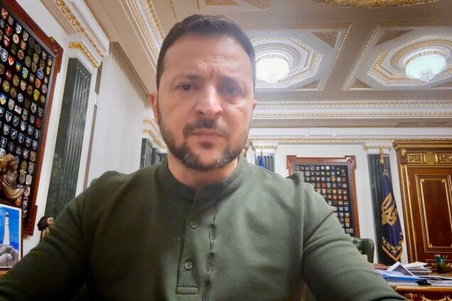 'Поддержим ветеранов и программы по защите инфраструктуры': Зеленский поручил правительству проанализировать приостановленные программы американской поддержки. Видео