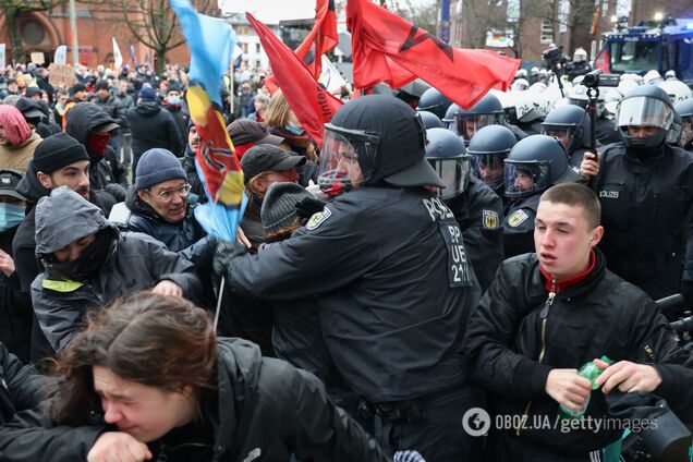 Выборы в Германии могут преподнести неприятный сюрприз для многих. Интервью с Умландом