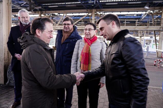 'Ми повинні зробити цей рік роком миру': в Україну прибув з візитом голова МЗС Іспанії. Фото