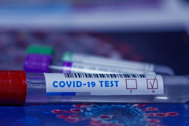 На Прикарпатье будут судить женщину, которая самостоятельно лечила дочь от COVID-19, но девочка умерла: детали трагедии