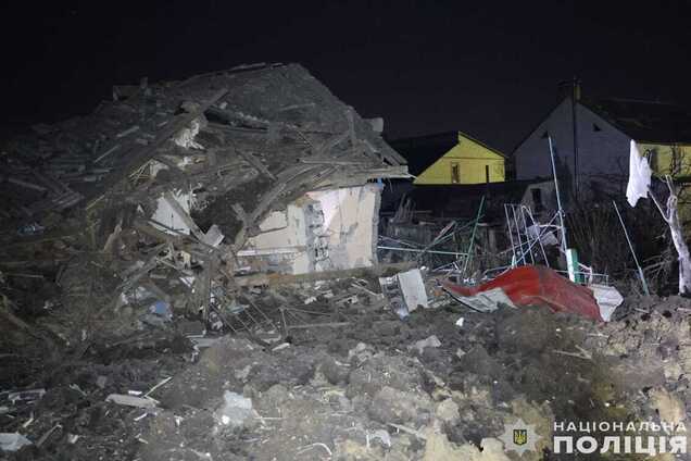 Росія вдарила балістикою по Чернігову: пошкоджено будинки, загинула людина, п'ятеро травмованих. Фото