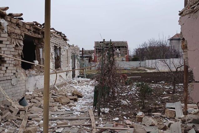 Оккупанты массированно обстреляли Херсон: есть пострадавшие