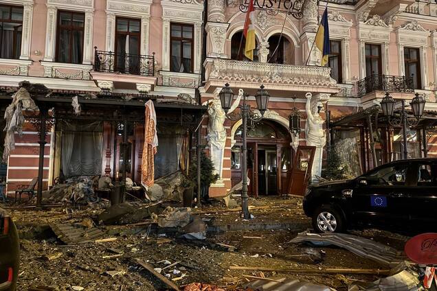 Россияне атаковали исторический центр Одессы баллистикой, есть разрушения: первые подробности