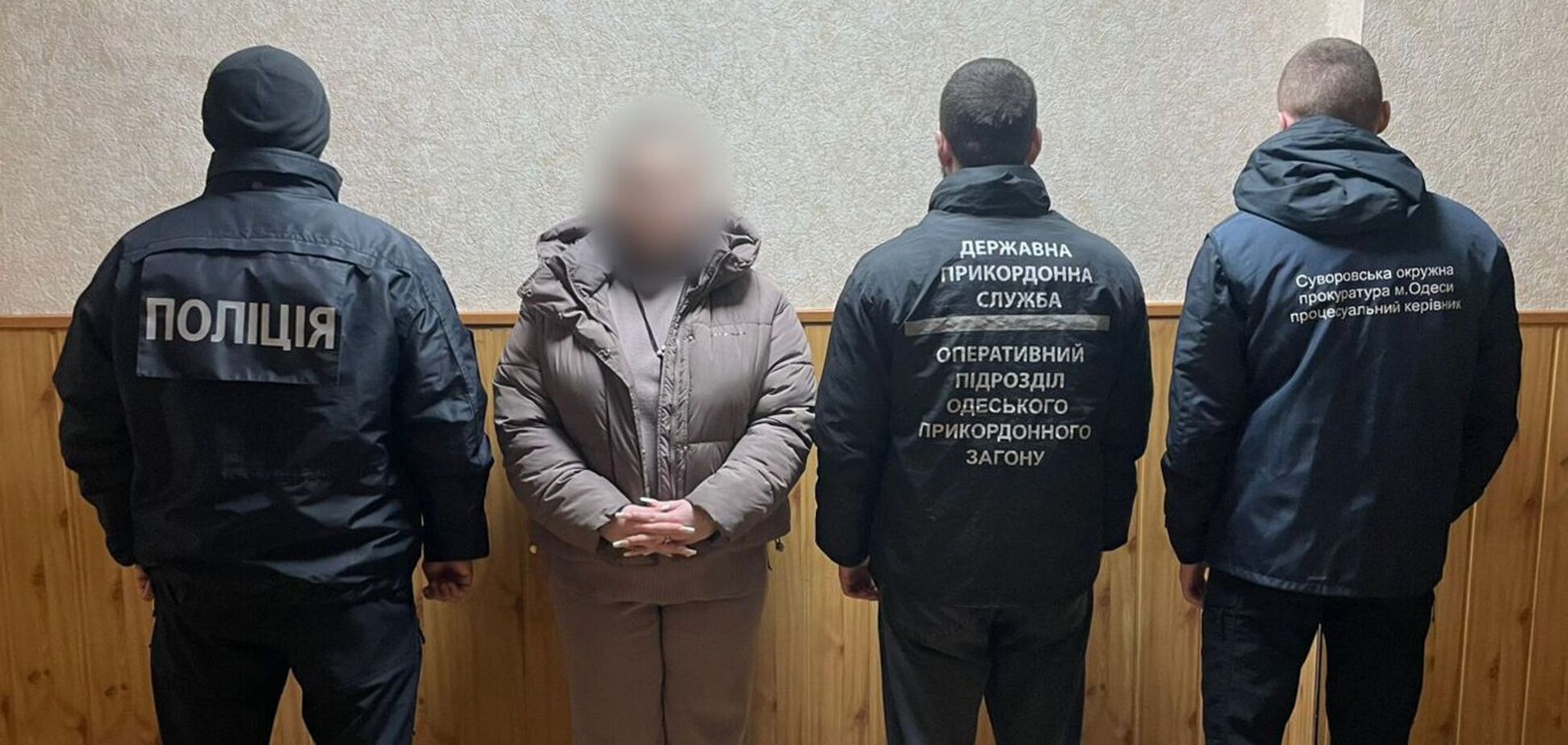 Обещала высокую зарплату: полицейские задержали жительницу Одессы, которая вербовала женщин для сексуальной эксплуатации за границей