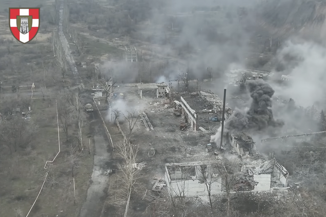 ВСУ выбили штурмовую группу оккупантов из предприятия в Торецке. Видео