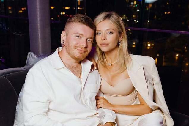 Звезда 'Х-Фактора' Александр Кривошапко третий раз женился и показал фото со свадьбы в США